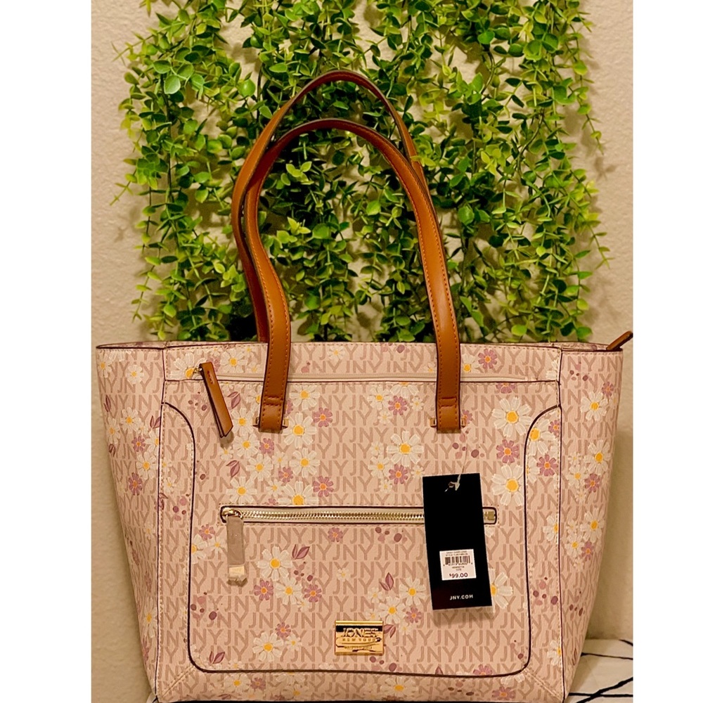 New✅ Shoulder bag. Size big. Daisies and prints